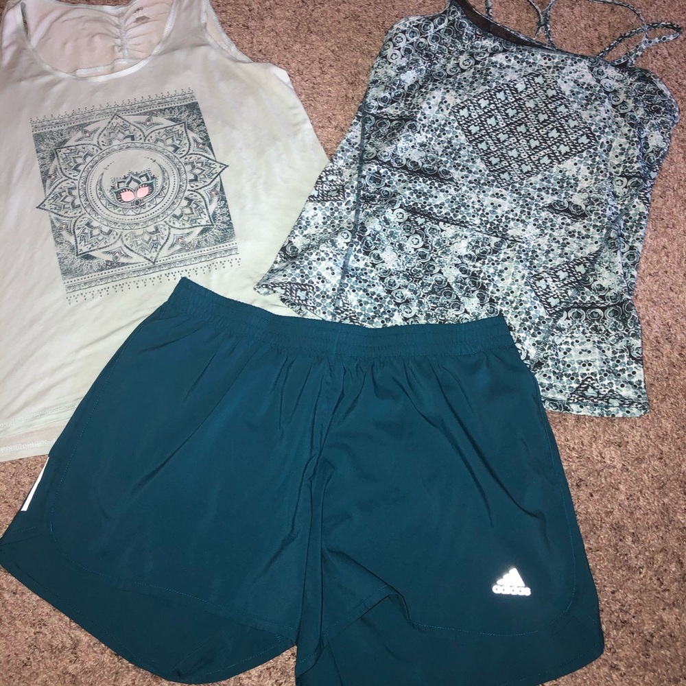 Workout Outfit Shorts In shades of Green